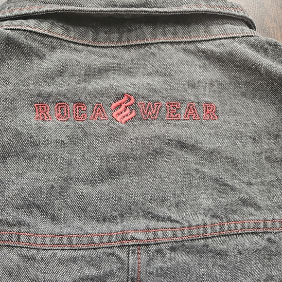 Vintage Rocawear Y2K Jean Jacket Denim size  HIP HOP RAP Urban - Picture 11 of 14